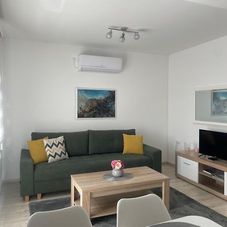 Apartman Sirena Требинє Екстер'єр фото